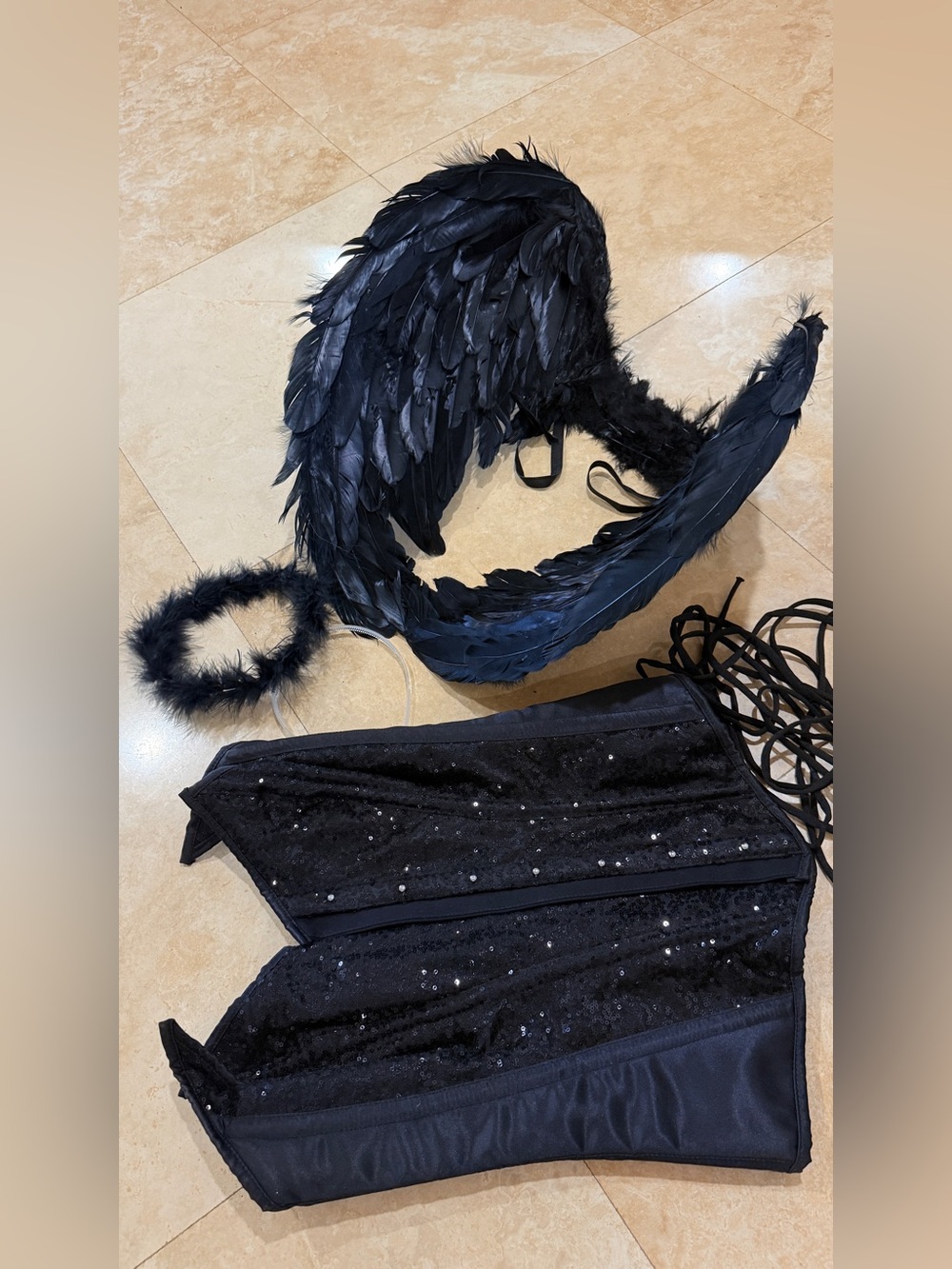 Top drawer by Daisy corsets
3 pieces 
Women’s Halloween costume